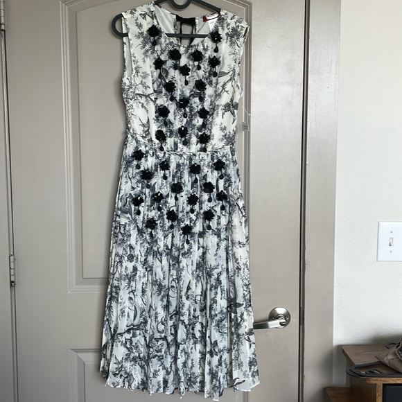 MAXMARA Studio Flares Dress with 3D embellishments - Picture 5 of 15